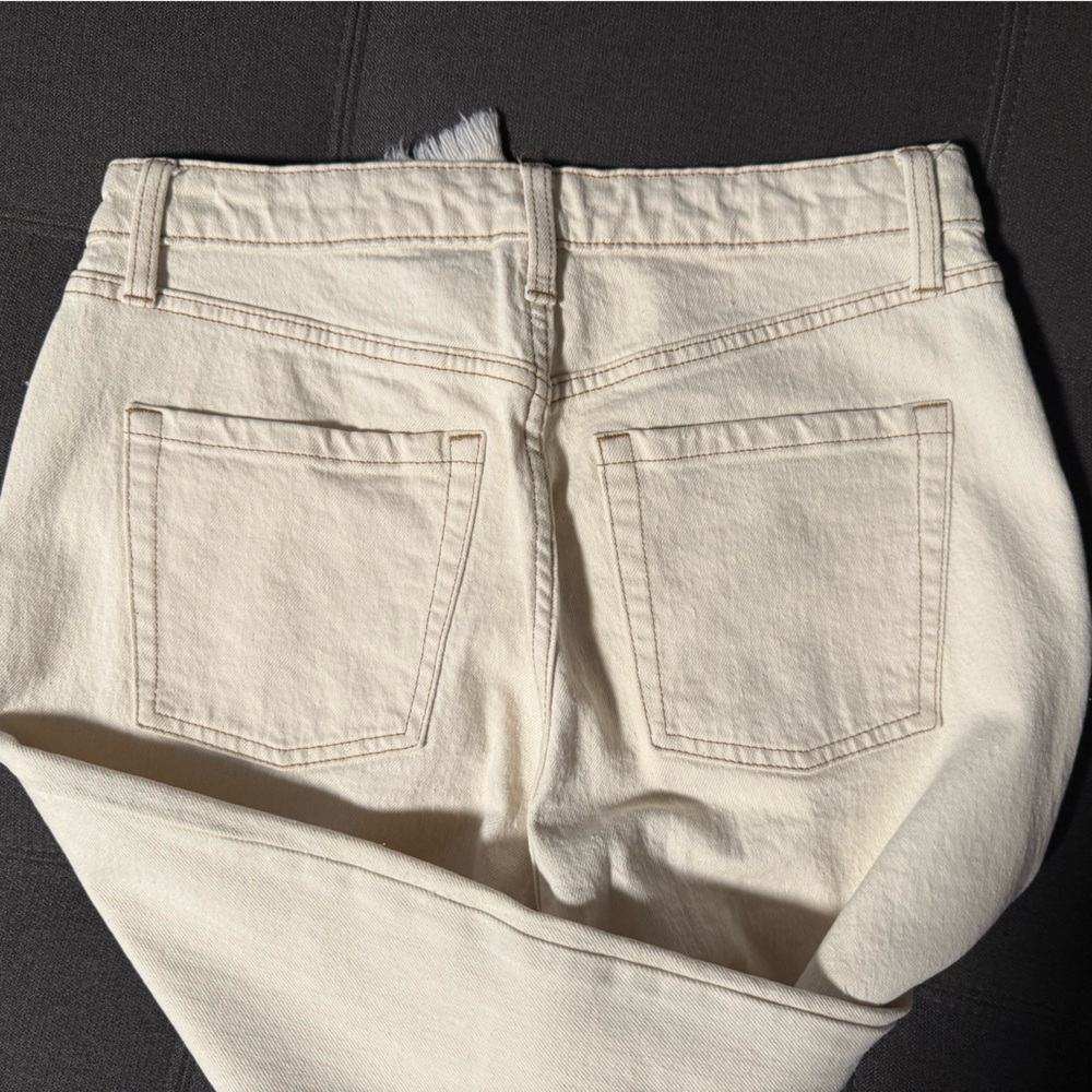 High Rise Straight Cream Frayed hem Jeans - Picture 6 of 11